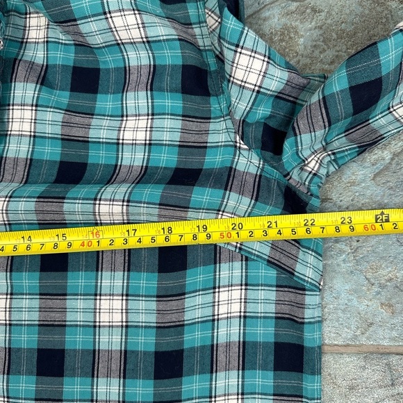 Talbots 16 Button Blouse Top Ruffle Front Plaid Roll Tab Sleeves Green Flannel - Picture 7 of 8